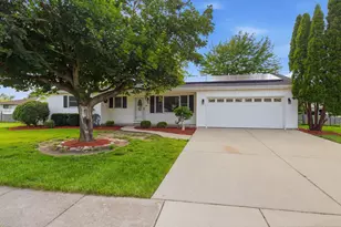 909 Knollside Rd, New Lenox, IL 60451 - Photo 2