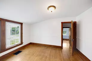239 Burchell Ave, Highwood, IL 60040 - Photo 8