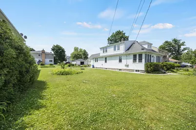 239 Burchell Avenue, Highwood, IL 60040 - Photo 2