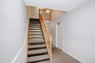 1401 Plum Ct, Mount Prospect, IL 60056 - Photo 2