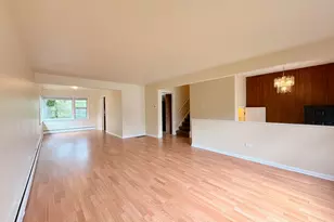 1428 E Lyn Ct, Homewood, IL 60430 - Photo 8