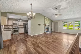 119 London Rd, Poplar Grove, IL 61065 - Photo 6