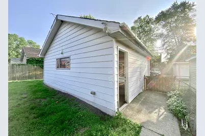 18034 Ridgewood Avenue, Lansing, IL 60438 - Photo 32
