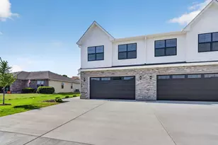 1963 Taller Rd, Morris, IL 60450 - Photo 2