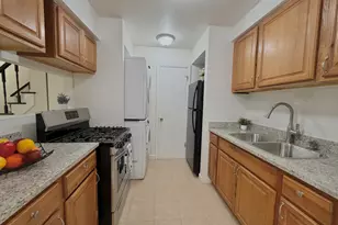 2171 Heather Ln, Palatine, IL 60074 - Photo 8