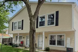 2171 Heather Ln, Palatine, IL 60074 - Photo 2