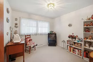 1026 Half Day Rd, Highland Park, IL 60035 - Photo 10