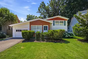 1026 Half Day Rd, Highland Park, IL 60035 - Photo 1