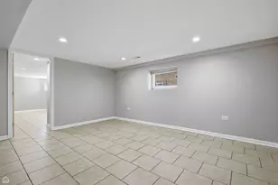 10144 S Union Ave, Chicago, IL 60628 - Photo 12