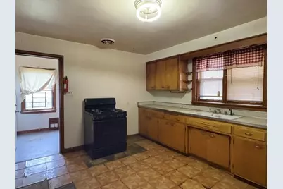8153 S Marquette Avenue, Chicago, IL 60617 - Photo 4