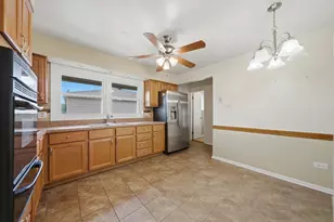 1014 W 109th Pl, Chicago, IL 60643 - Photo 8