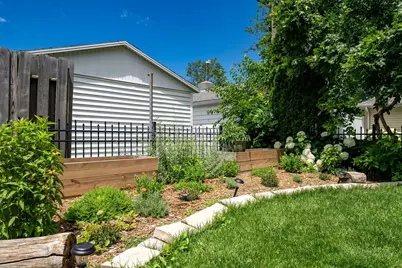 513 Kreitzer Avenue, Bloomington, IL 61701 - Photo 32