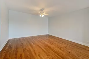701 Lake Hinsdale Dr, Willowbrook, IL 60527 - Photo 4
