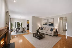 41 N Bridge View St, Palatine, IL 60067 - Photo 2