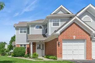 208 Chesterfield Ct, Schaumburg, IL 60193 - Photo 1