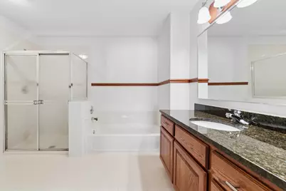 208 Chesterfield Court #B, Schaumburg, IL 60193 - Photo 14