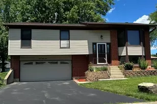 329 Shield Ct, Bolingbrook, IL 60440 - Photo 2