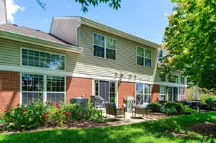 854 Old Checker Rd, Buffalo Grove, IL 60089 - Photo 30