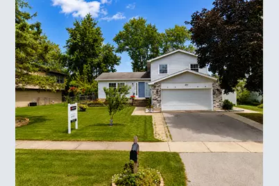 450 Heather Lane, Carol Stream, IL 60188 - Photo 1