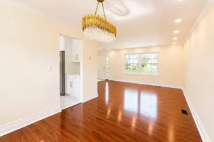 450 Heather Ln, Carol Stream, IL 60188 - Photo 10