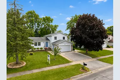 450 Heather Lane, Carol Stream, IL 60188 - Photo 2