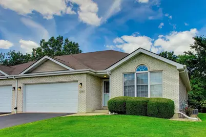 231 Hillcrest Lane, Steger, IL 60475 - Photo 1