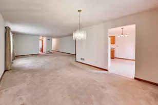 231 Hillcrest Ln, Steger, IL 60475 - Photo 12