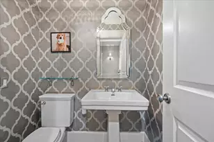 127 Glenwood Ave, Winnetka, IL 60093 - Photo 18