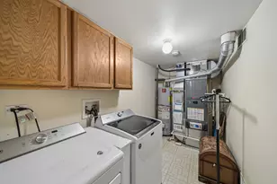 2347 Old George Way, Downers Grove, IL 60515 - Photo 18