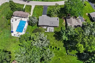 328 Windsor Ln, Inverness, IL 60010 - Photo 32