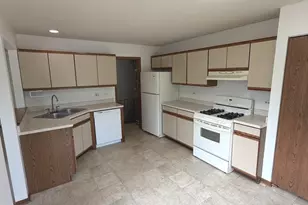 2123 Northwind Cir, Schaumburg, IL 60194 - Photo 10