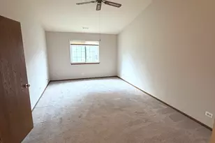 2123 Northwind Cir, Schaumburg, IL 60194 - Photo 18