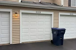 2123 Northwind Cir, Schaumburg, IL 60194 - Photo 4