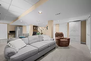 1565 Freeman Rd, Hoffman Estates, IL 60192 - Photo 36