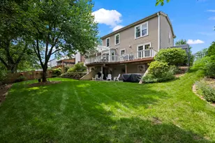 1565 Freeman Rd, Hoffman Estates, IL 60192 - Photo 8