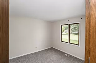 5111 Springdale Ln, McHenry, IL 60050 - Photo 10