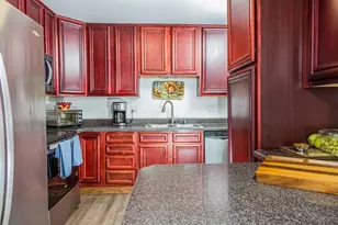 6282 Kit Carson Dr, Hanover Park, IL 60133 - Photo 6