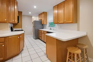 46 Avon Rd, Elk Grove Village, IL 60007 - Photo 6