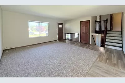 18018 Chantilly Lane, Hazel Crest, IL 60429 - Photo 2