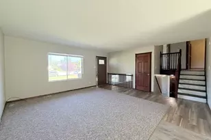 18018 Chantilly Ln, Hazel Crest, IL 60429 - Photo 2