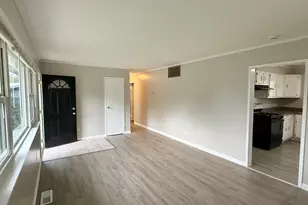 338 Waldmann Dr, Park Forest, IL 60466 - Photo 2
