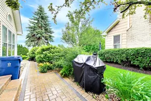 1605 Crowfoot Cir S, Hoffman Estates, IL 60169 - Photo 74