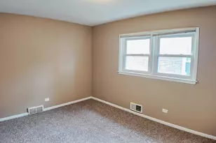 15501 Maryland Ave, Dolton, IL 60419 - Photo 4