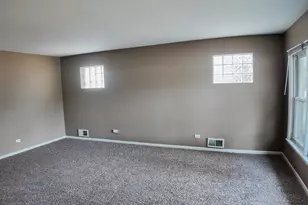 15501 Maryland Ave, Dolton, IL 60419 - Photo 2