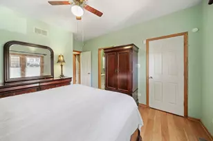 1451 W Walton St, Chicago, IL 60642 - Photo 12