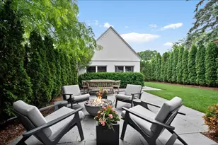2201 Lincolnwood Dr, Evanston, IL 60201 - Photo 34
