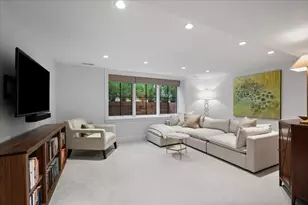 2201 Lincolnwood Dr, Evanston, IL 60201 - Photo 30