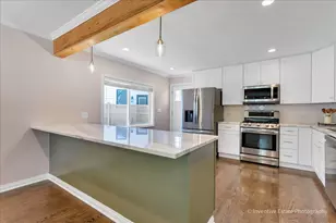 331 W Hillside Ave, Elmhurst, IL 60126 - Photo 6
