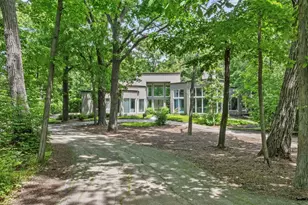 2 Dunsinane Ln, Bannockburn, IL 60015 - Photo 2