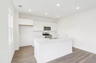 2013 Winterberry Trl, Wonder Lake, IL 60097 - Photo 12